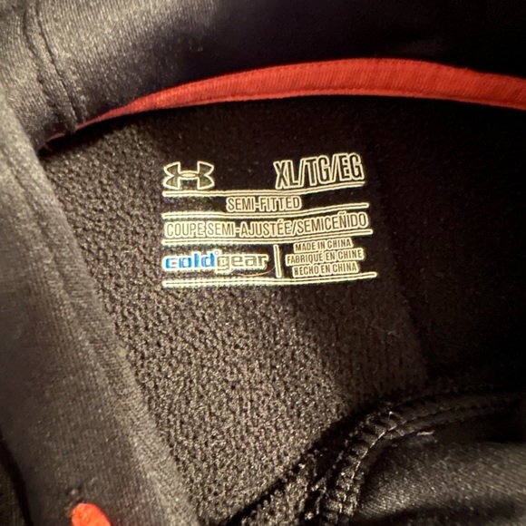 Women’s Semi-Fitted Under Armour hoodie-Size XL - Picture 3 of 5